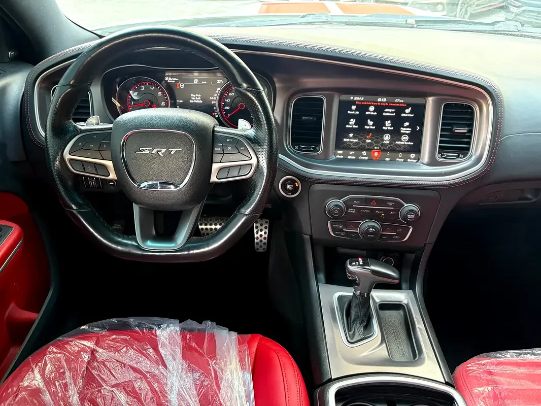 Dodge Charger 6.4 AT RWD (492 حصان) - 9