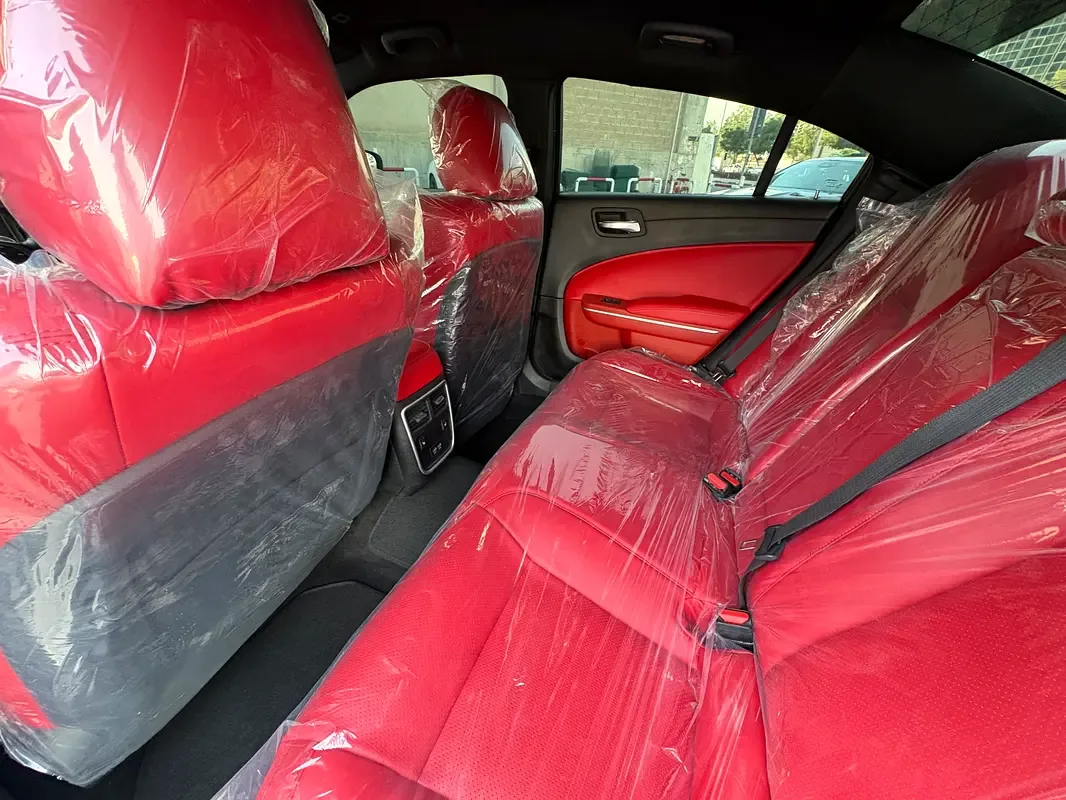 Dodge Charger 6.4 AT RWD (492 حصان) - 12