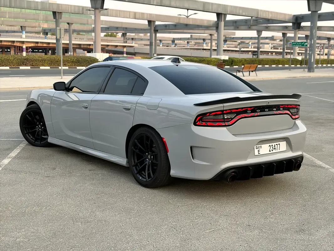 Dodge Charger 6.4 AT RWD (492 حصان) - 3