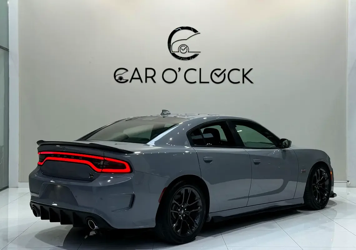 Dodge Charger 6.4 AT RWD (492 hp) - 6