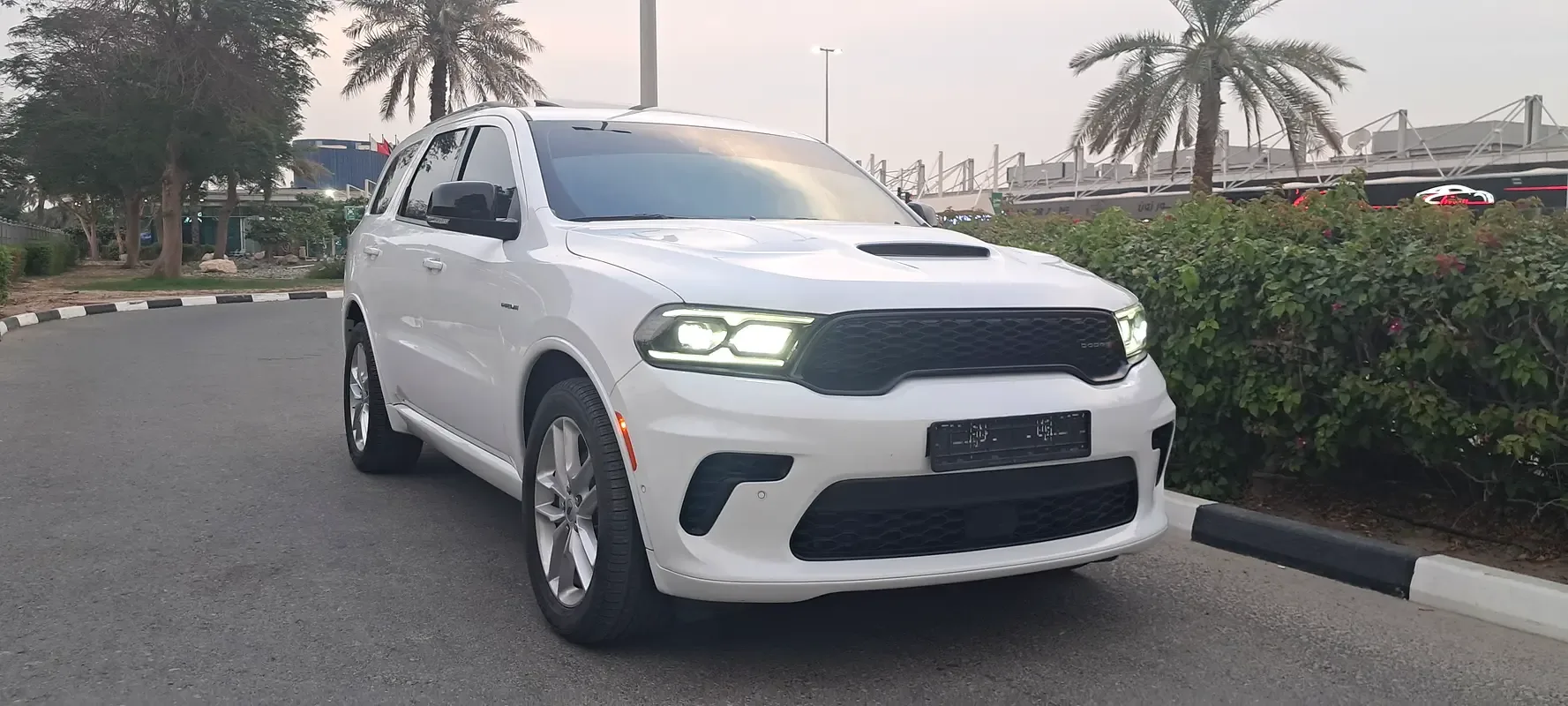 Dodge Durango 5.7 AT (364 hp)