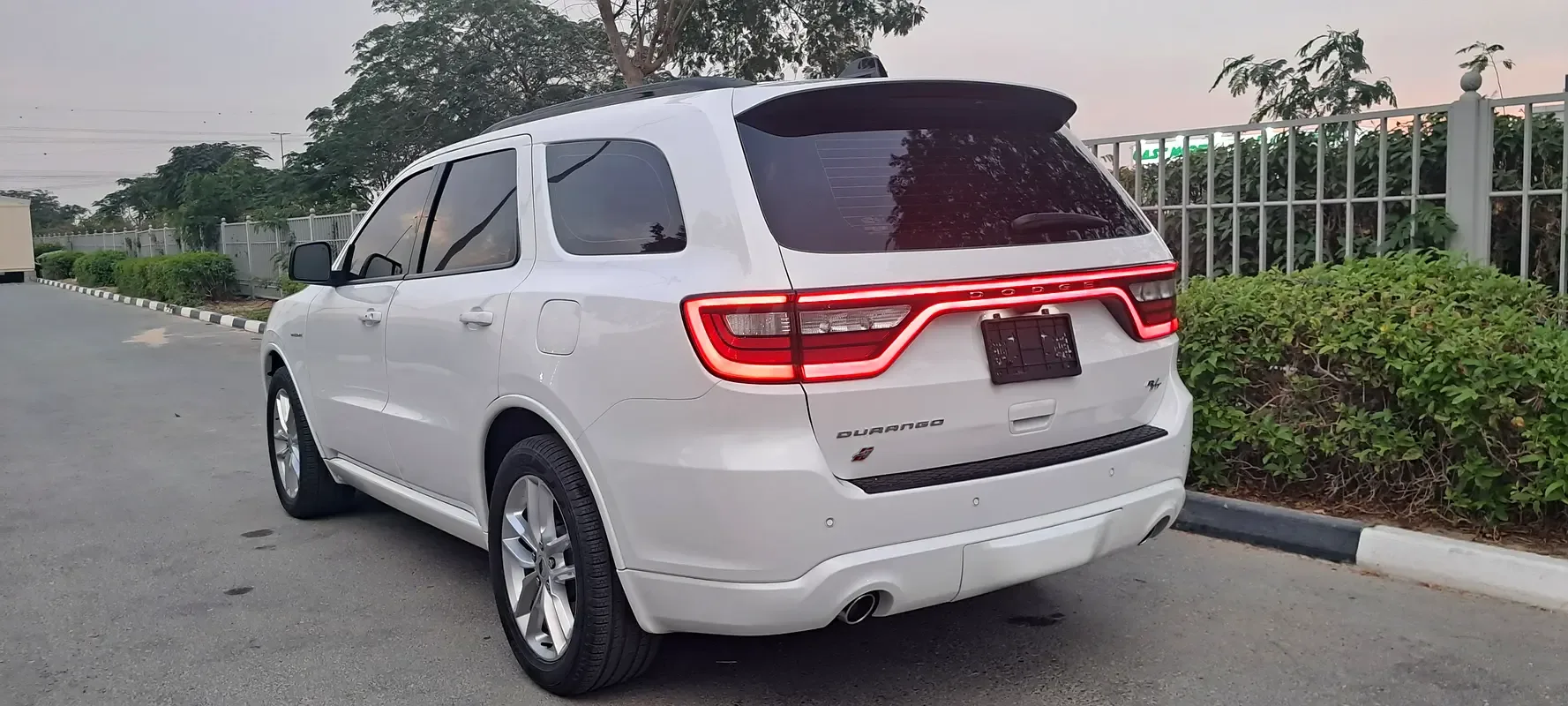 Dodge Durango 5.7 AT (364 حصان) - 5