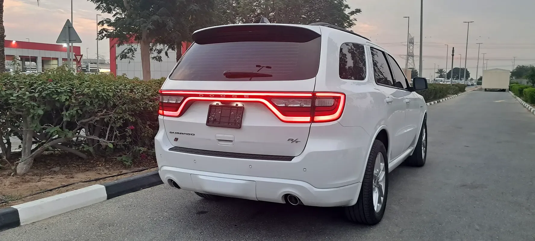 Dodge Durango 5.7 AT (364 حصان) - 6