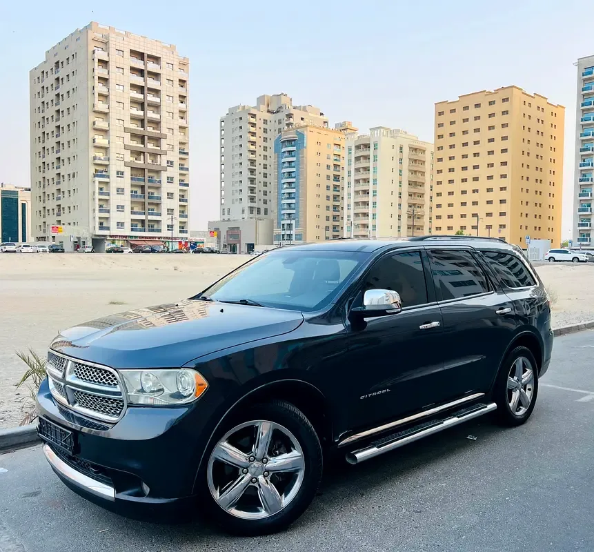 Dodge Durango 5.7 AT AWD (364 hp)