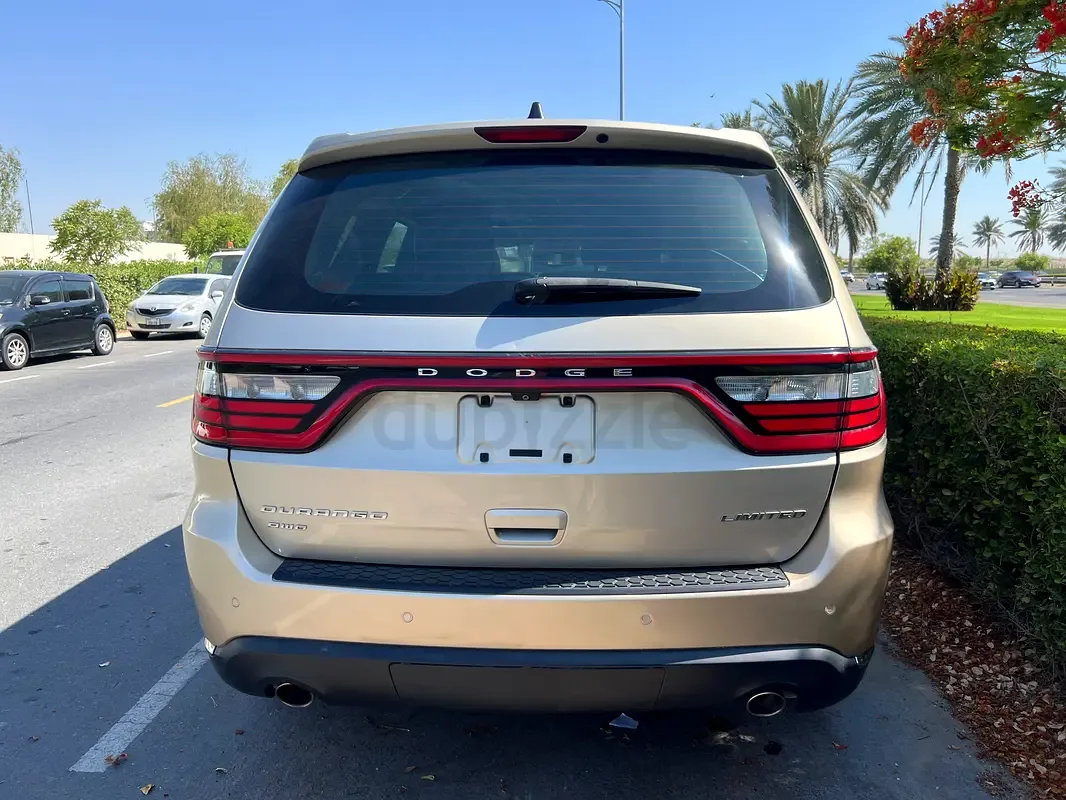 Dodge Durango 5.7 AT RWD (364 حصان) - 5