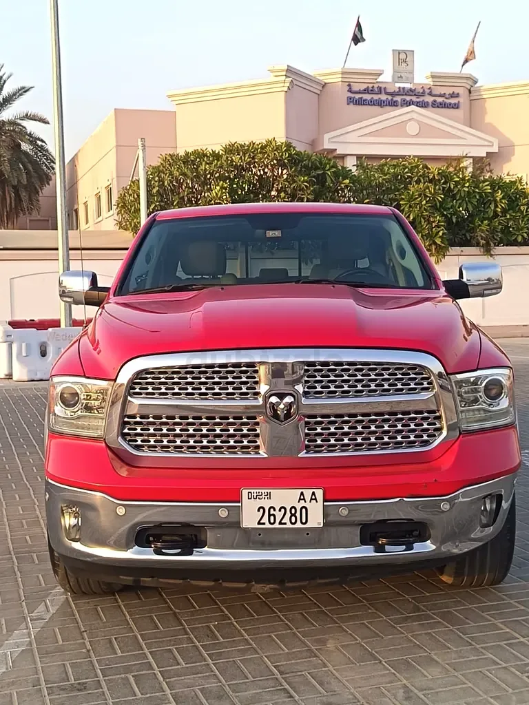 Dodge Ram 5.7 AT (396 hp)