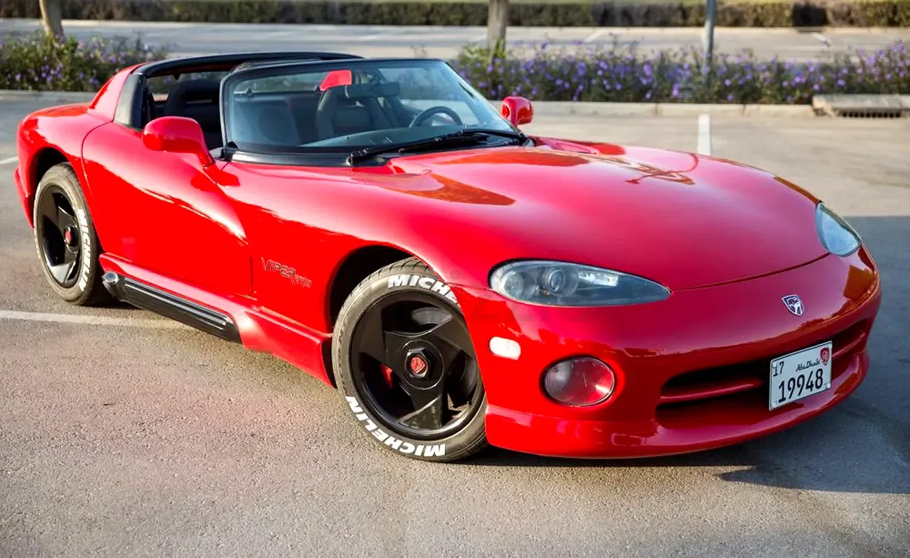 Dodge Viper 8.0 MT RWD (406 hp)