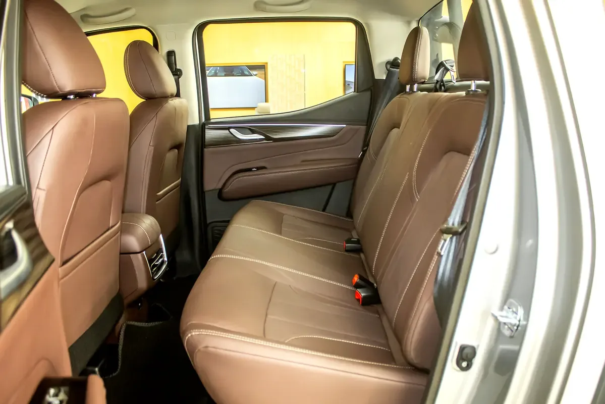DongFeng Rich 7 2.0 AT (228 hp) - 14
