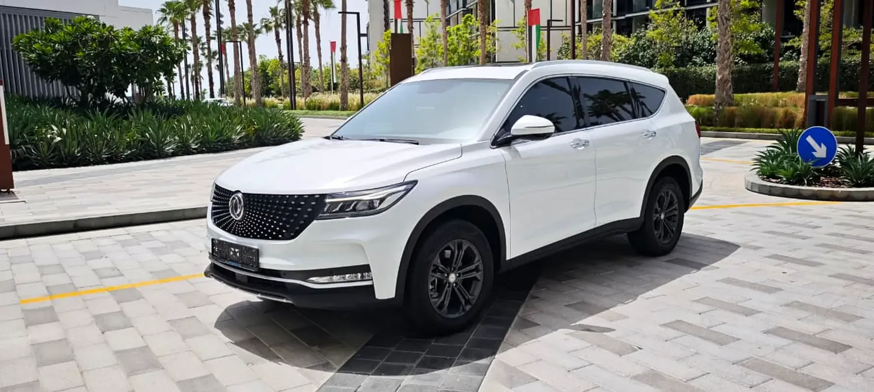 Fengon iX7 2.0 AT 4WD (220 hp)