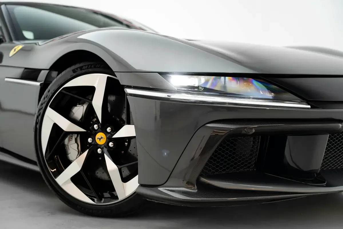 Ferrari 12Cilindri 6.5 AMT (830 hp) - 7