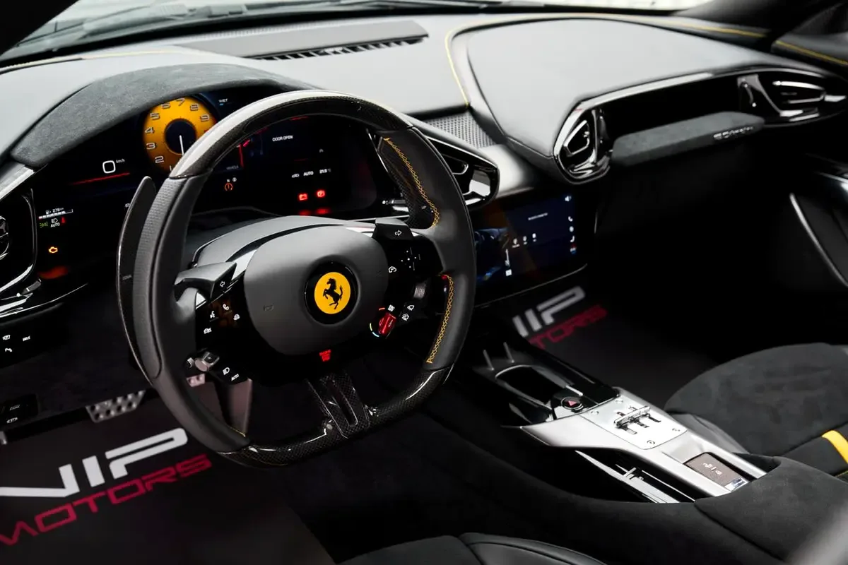 Ferrari 12Cilindri 6.5 AMT (830 حصان) - 12