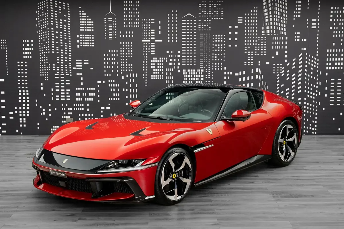 Ferrari 12Cilindri 6.5 AMT (830 حصان)