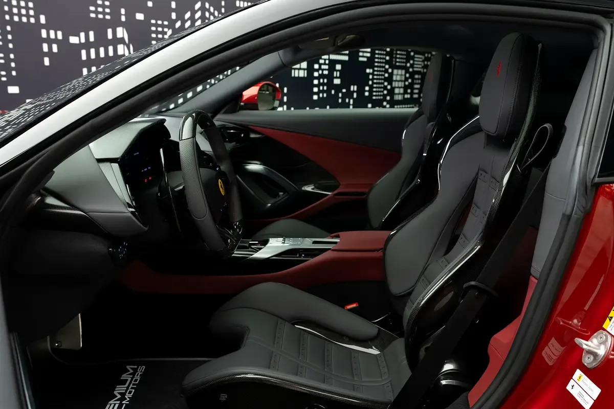 Ferrari 12Cilindri 6.5 AMT (830 حصان) - 12