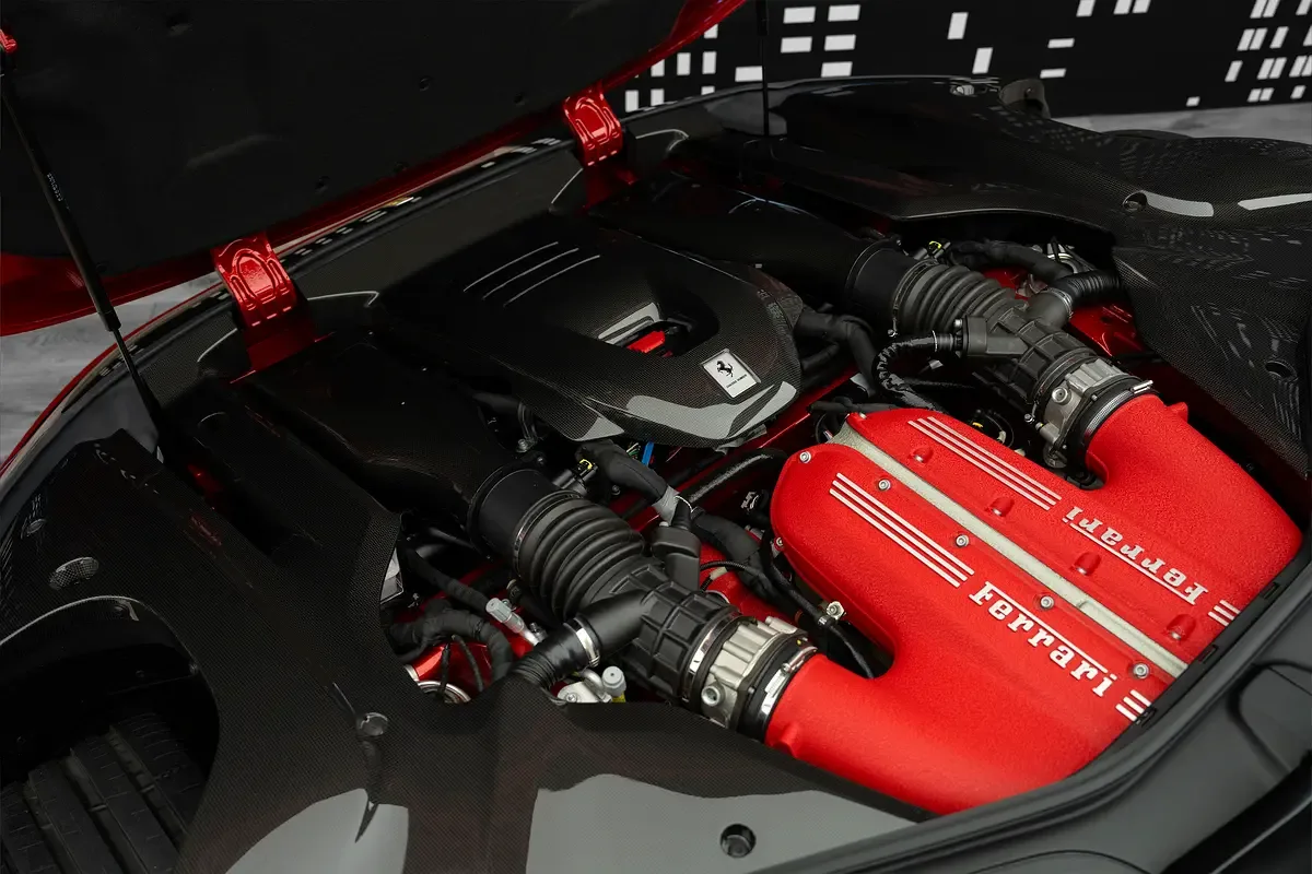 Ferrari 12Cilindri 6.5 AMT (830 حصان) - 16