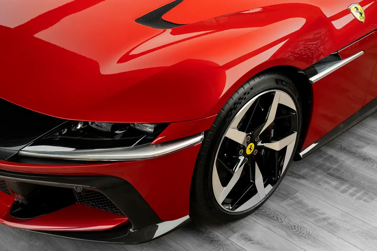 Ferrari 12Cilindri 6.5 AMT (830 حصان) - 18