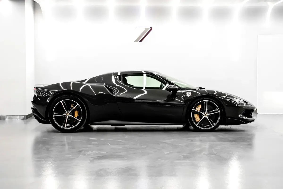Ferrari 296 3.0 AMT (830 حصان) - 3