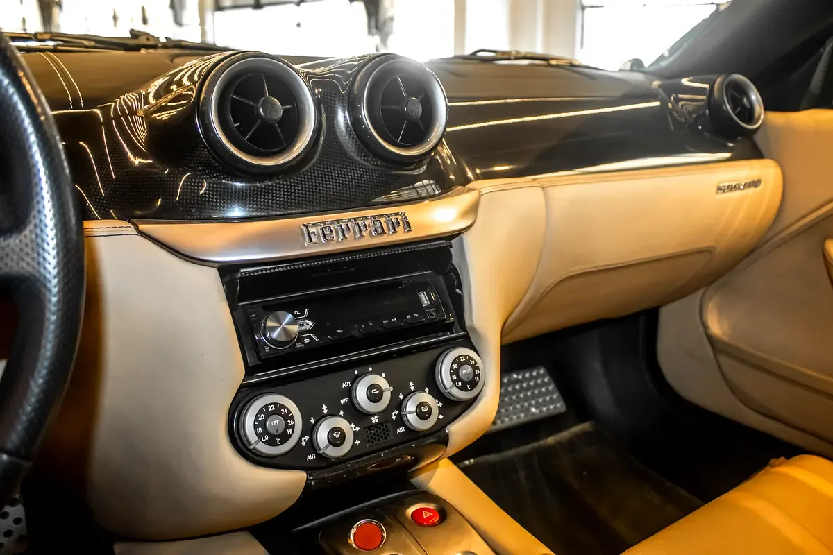Ferrari 599 6.0 AMT (670 حصان) - 9