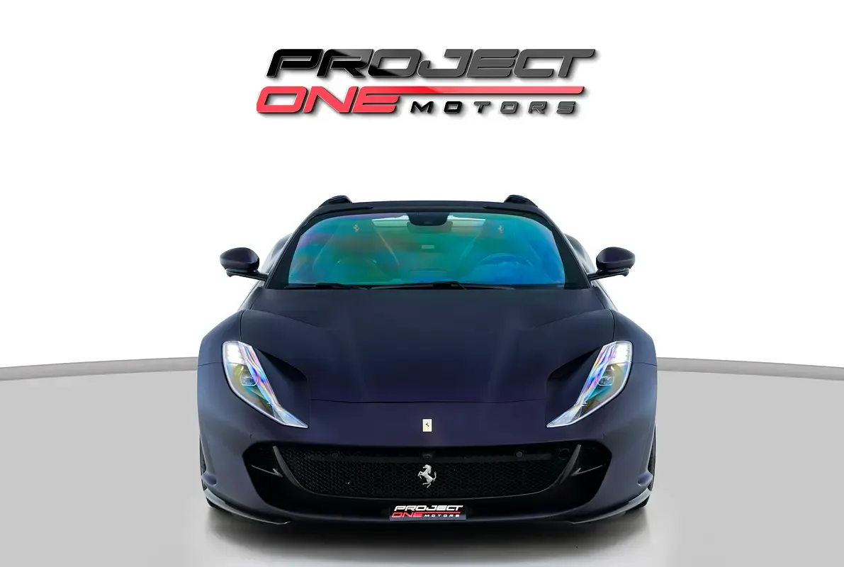 Ferrari 812 6.5 AMT (800 حصان) - 2