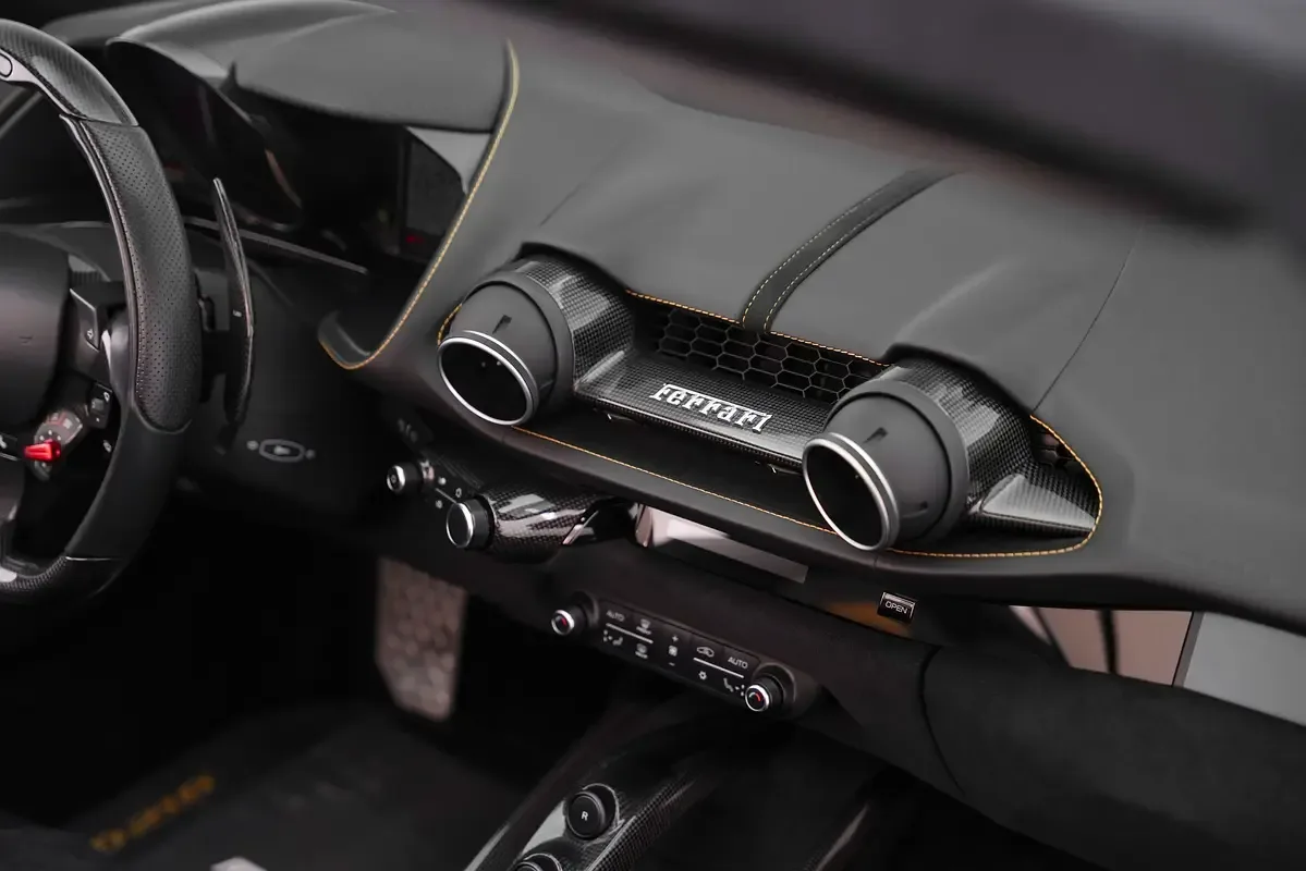 Ferrari 812 6.5 AMT (800 حصان) - 12