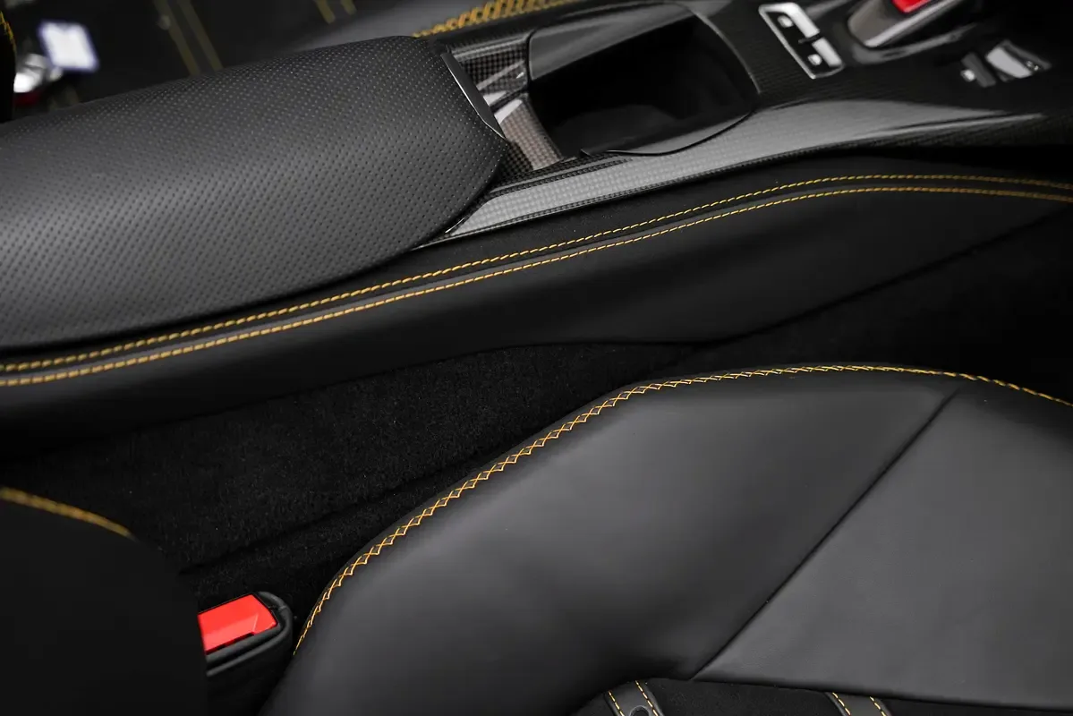 Ferrari 812 6.5 AMT (800 حصان) - 13