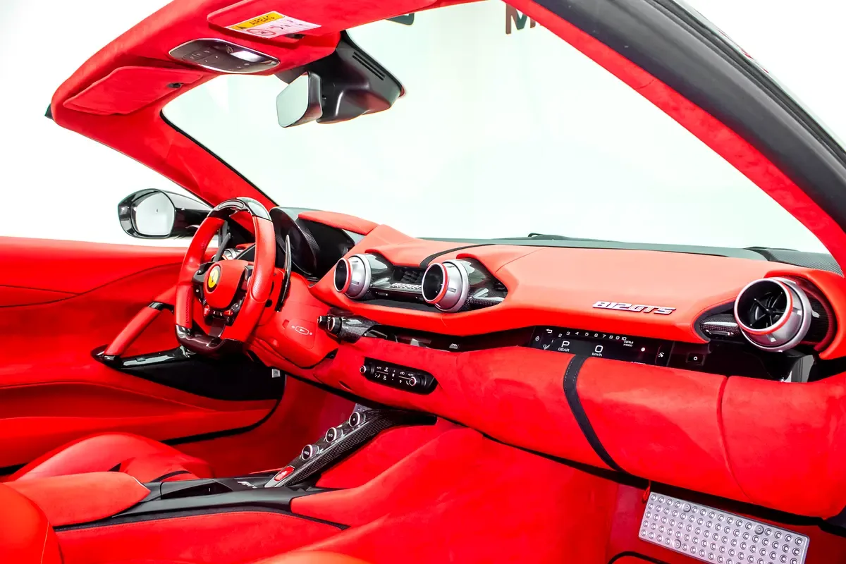 Ferrari 812 6.5 AMT (800 حصان) - 11