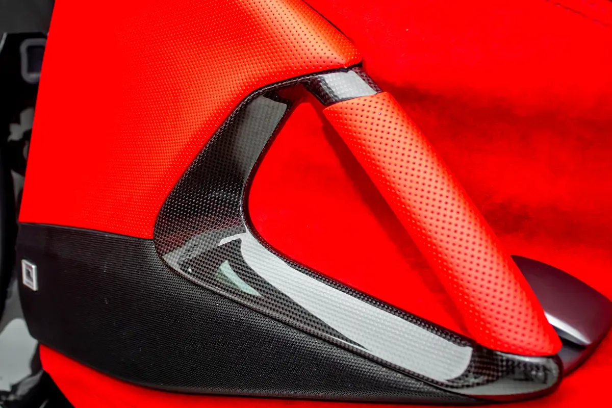 Ferrari 812 6.5 AMT (800 حصان) - 14