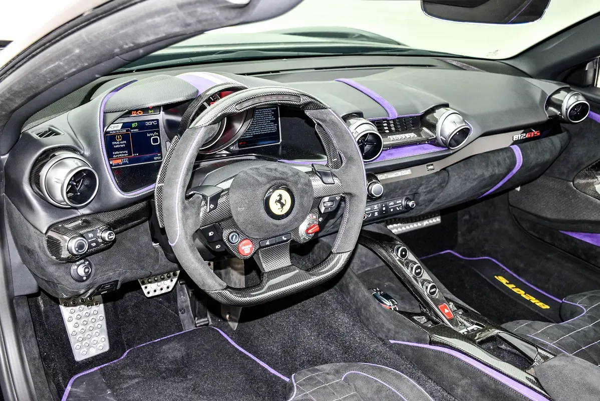 Ferrari 812 6.5 AMT (800 حصان) - 9