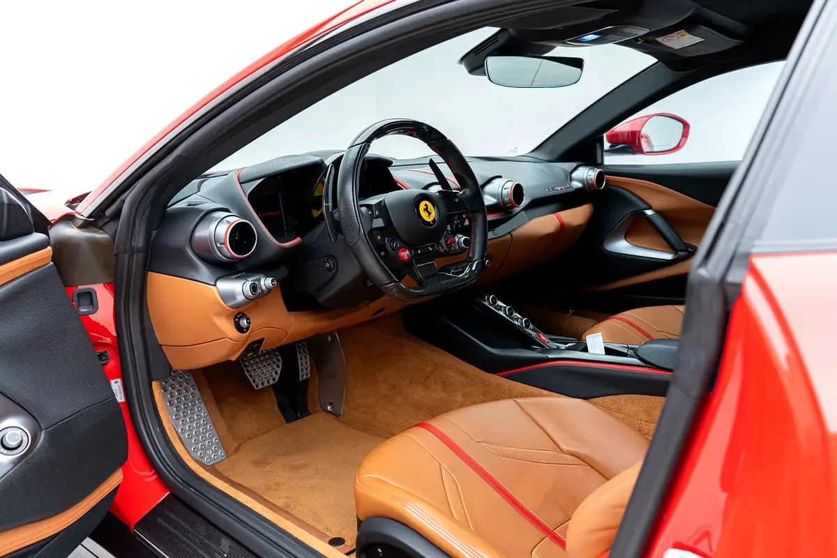 Ferrari 812 Superfast 6.5 AMT (800 حصان) - 9
