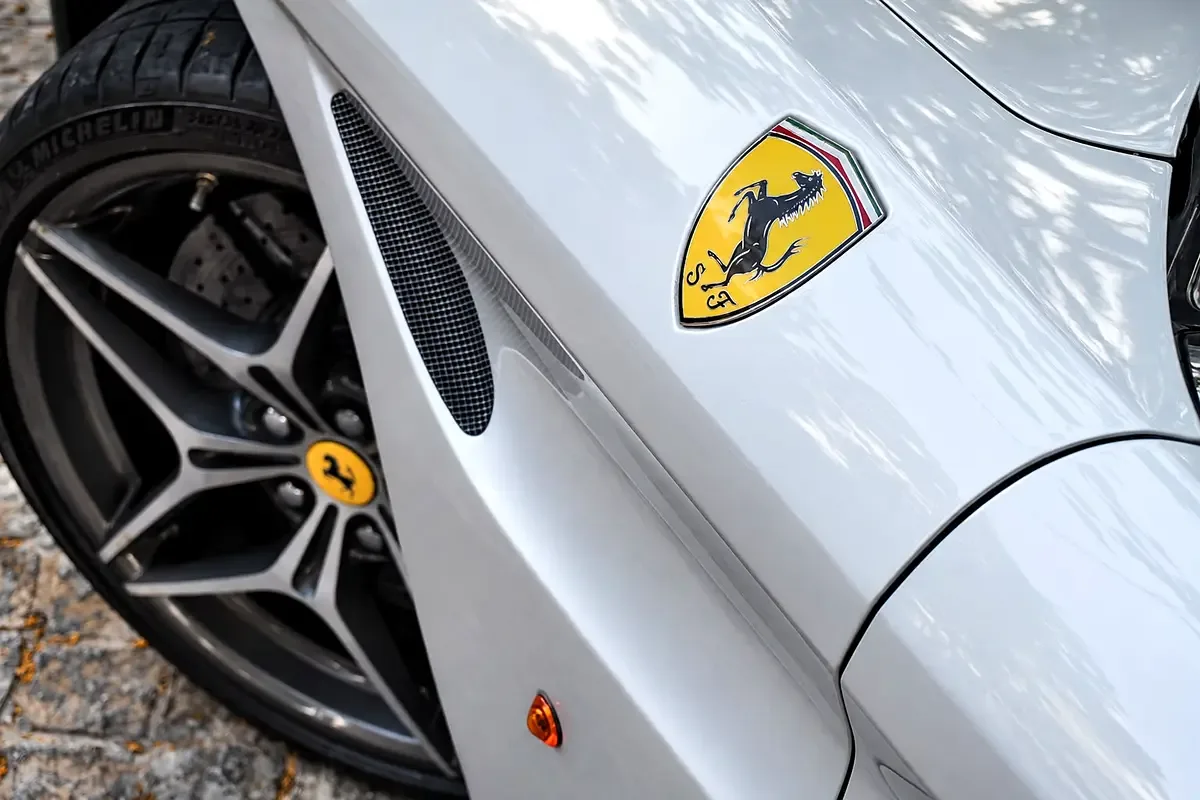 Ferrari California 3.9 AMT (560 hp) - 14