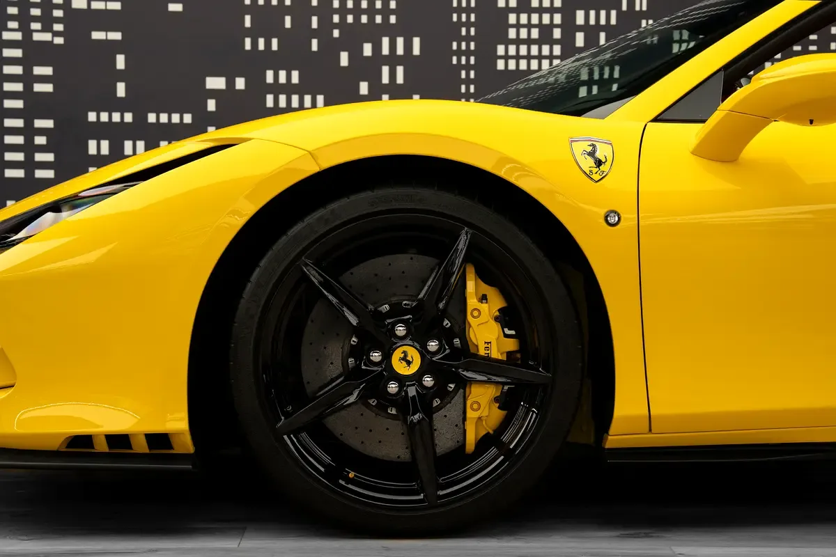 Ferrari F8 3.9 AMT RWD (720 hp) - 20