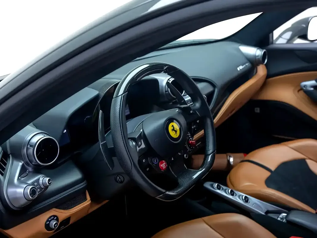 Ferrari F8 3.9 AMT RWD (720 حصان) - 8