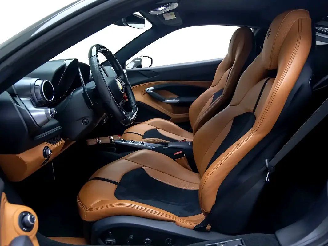 Ferrari F8 3.9 AMT RWD (720 حصان) - 9