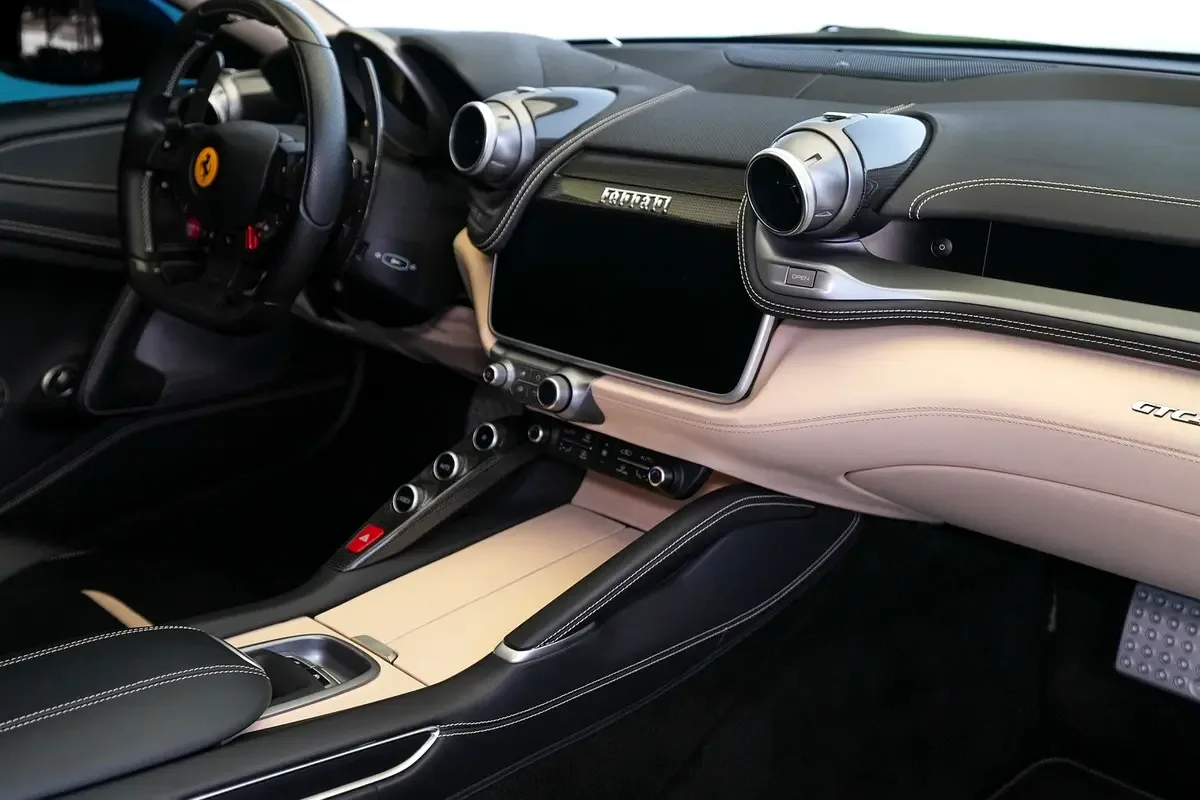 Ferrari GTC4Lusso 6.3 AMT 4WD (690 hp) - 7