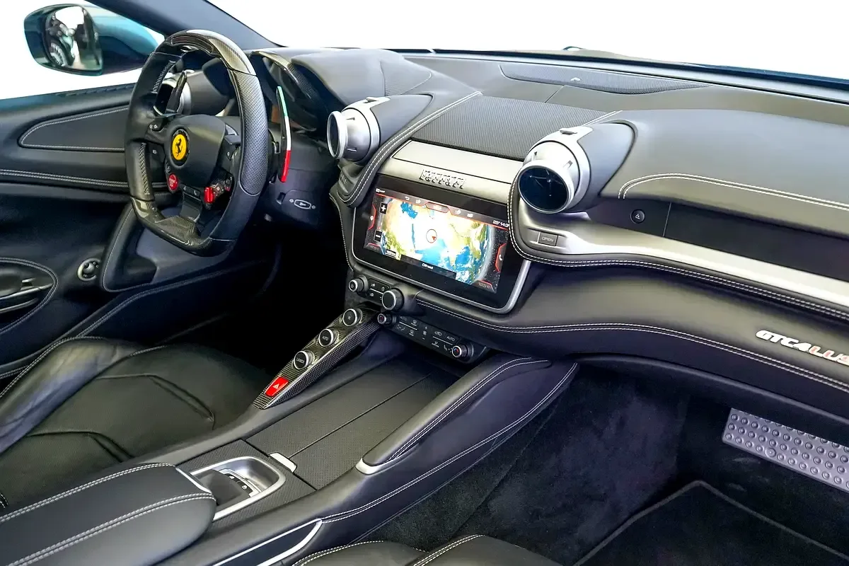 Ferrari GTC4Lusso 6.3 AMT (690 hp) - 11