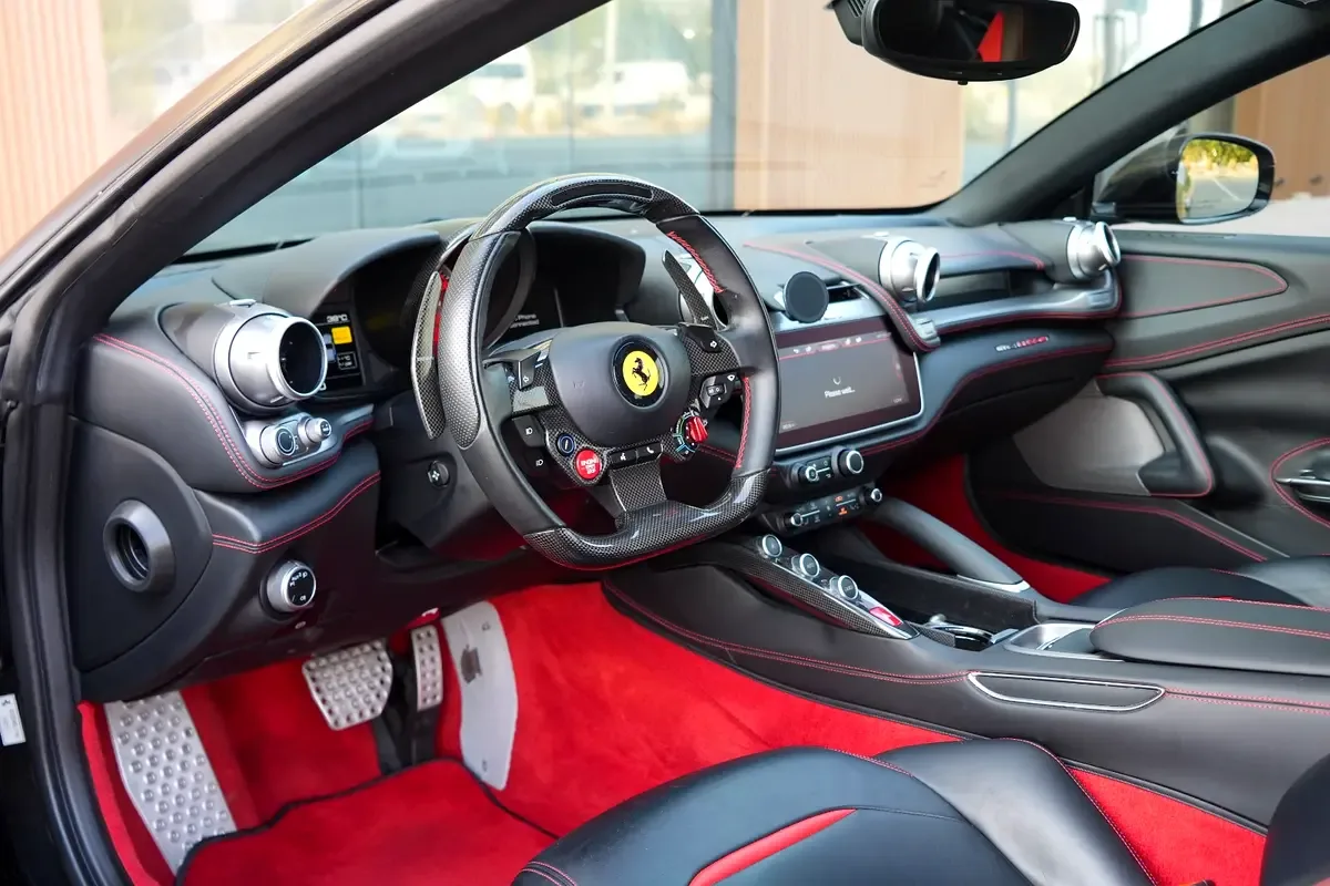 Ferrari GTC4Lusso T 3.9 AMT (610 hp) - 9