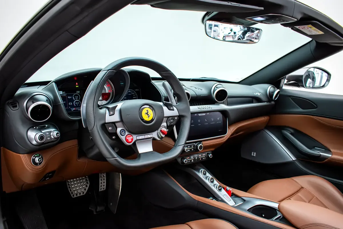 Ferrari Portofino 3.9 AMT (620 حصان) - 9