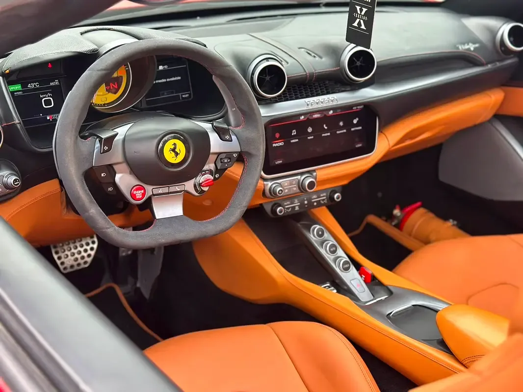 Ferrari Portofino 3.9 AMT RWD (600 حصان) - 8