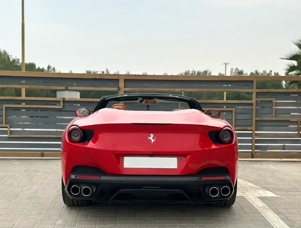 Ferrari Portofino 3.9 AMT RWD (600 حصان) - 5