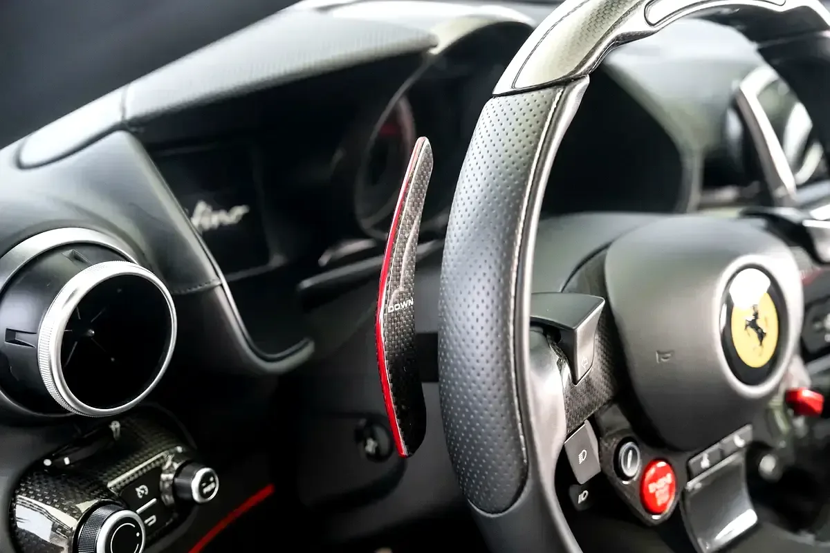 Ferrari Portofino 3.9 AMT RWD (600 hp) - 10