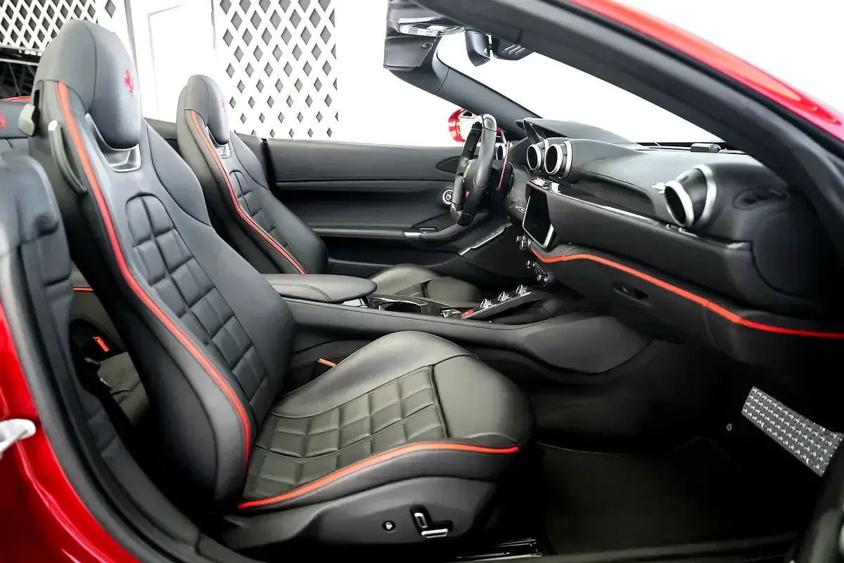 Ferrari Portofino 3.9 AMT RWD (600 hp) - 17