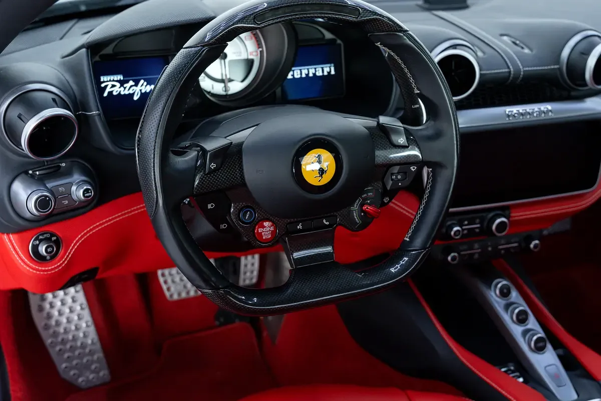 Ferrari Portofino 3.9 AMT RWD (600 حصان) - 9