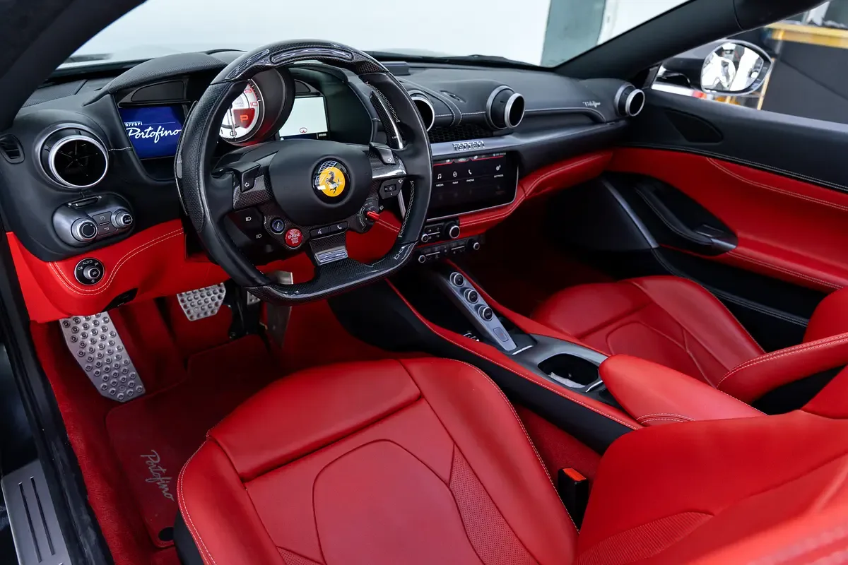 Ferrari Portofino 3.9 AMT RWD (600 حصان) - 10