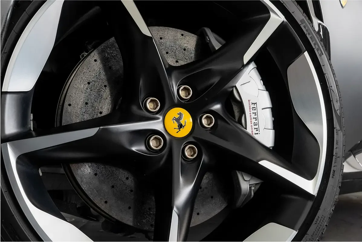 Ferrari Purosangue 6.5 AMT 4WD (725 حصان) - 16
