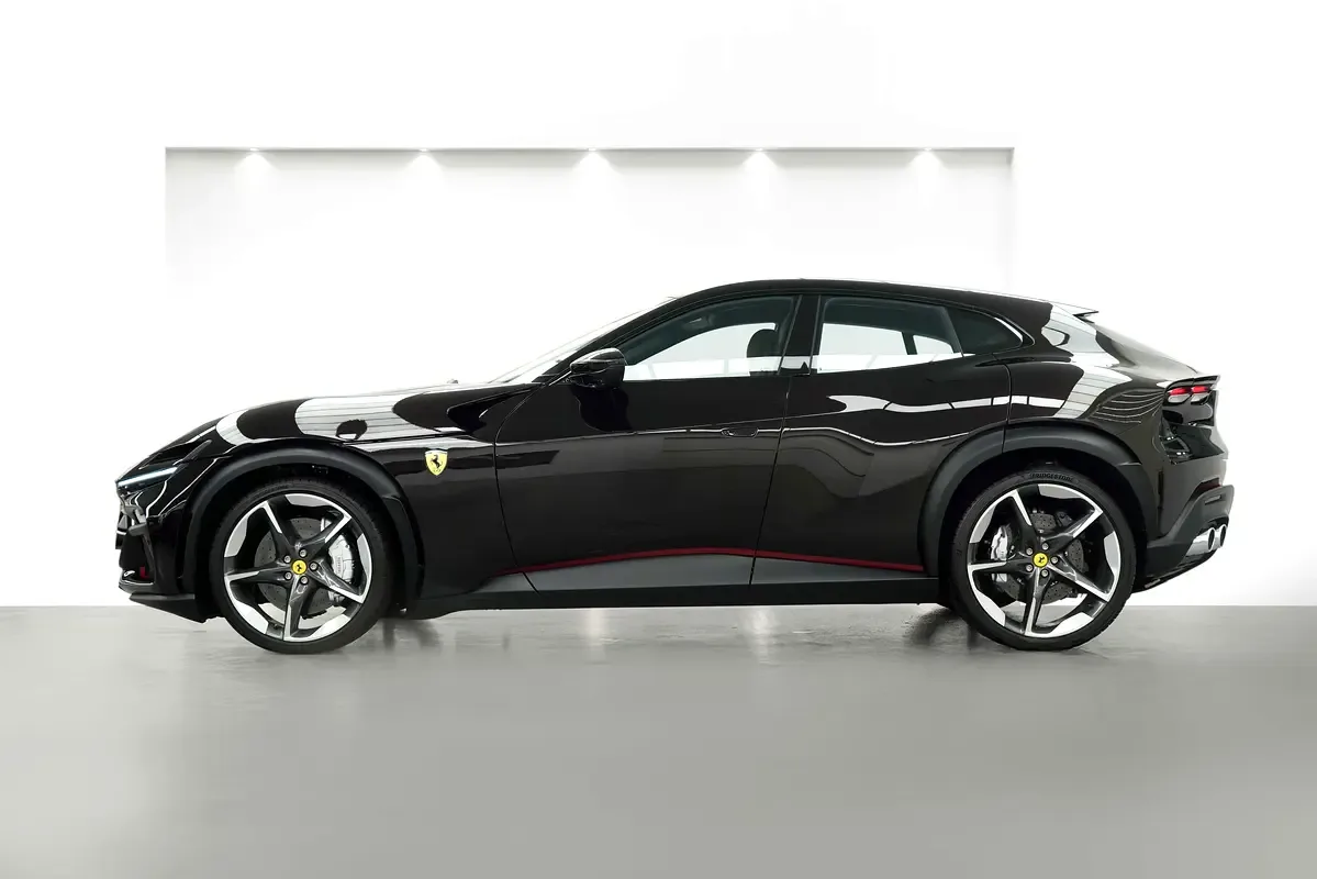 Ferrari Purosangue 6.5 AMT 4WD (725 حصان) - 2
