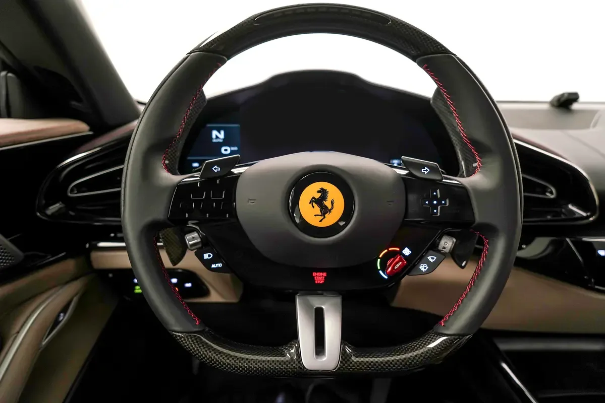 Ferrari Purosangue 6.5 AMT 4WD (725 حصان) - 10