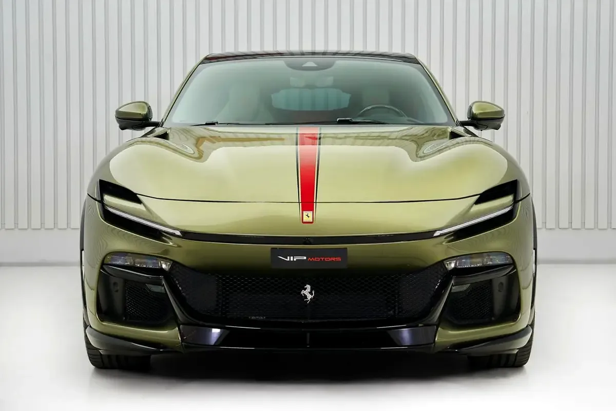 Ferrari Purosangue 6.5 AMT 4WD (725 حصان) - 2