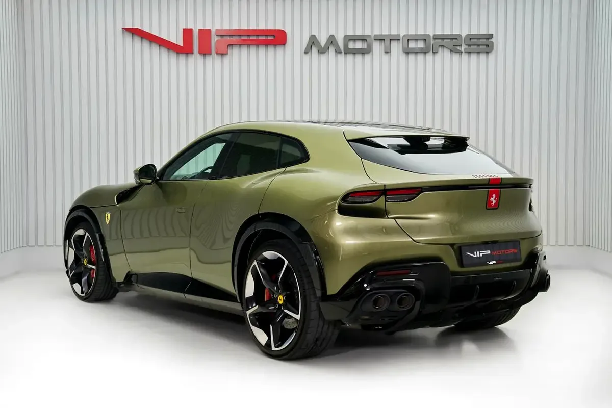 Ferrari Purosangue 6.5 AMT 4WD (725 حصان) - 6