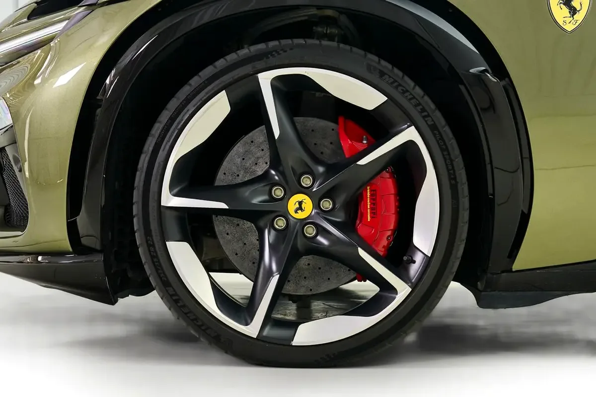 Ferrari Purosangue 6.5 AMT 4WD (725 حصان) - 9