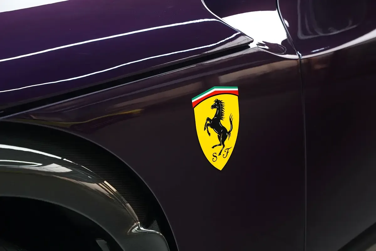 Ferrari Purosangue 6.5 AMT 4WD (725 حصان) - 15