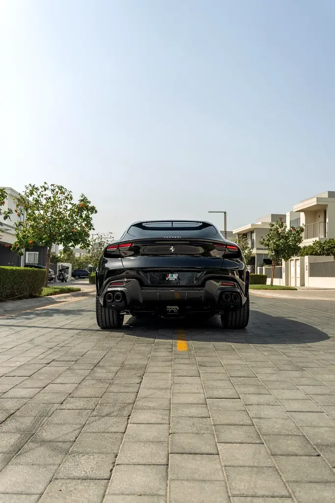 Ferrari Purosangue 6.5 AMT 4WD (725 حصان) - 4